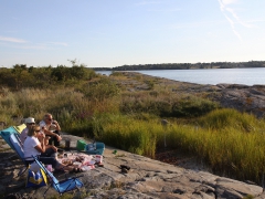 Fika på Skanholm strax innan solnedgången.